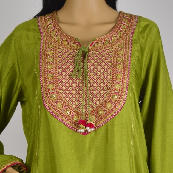 Elegant Raw Silk Kurti Featuring Exquisite Embroidery, Pakistani Women Dress - Picture 5 of 9